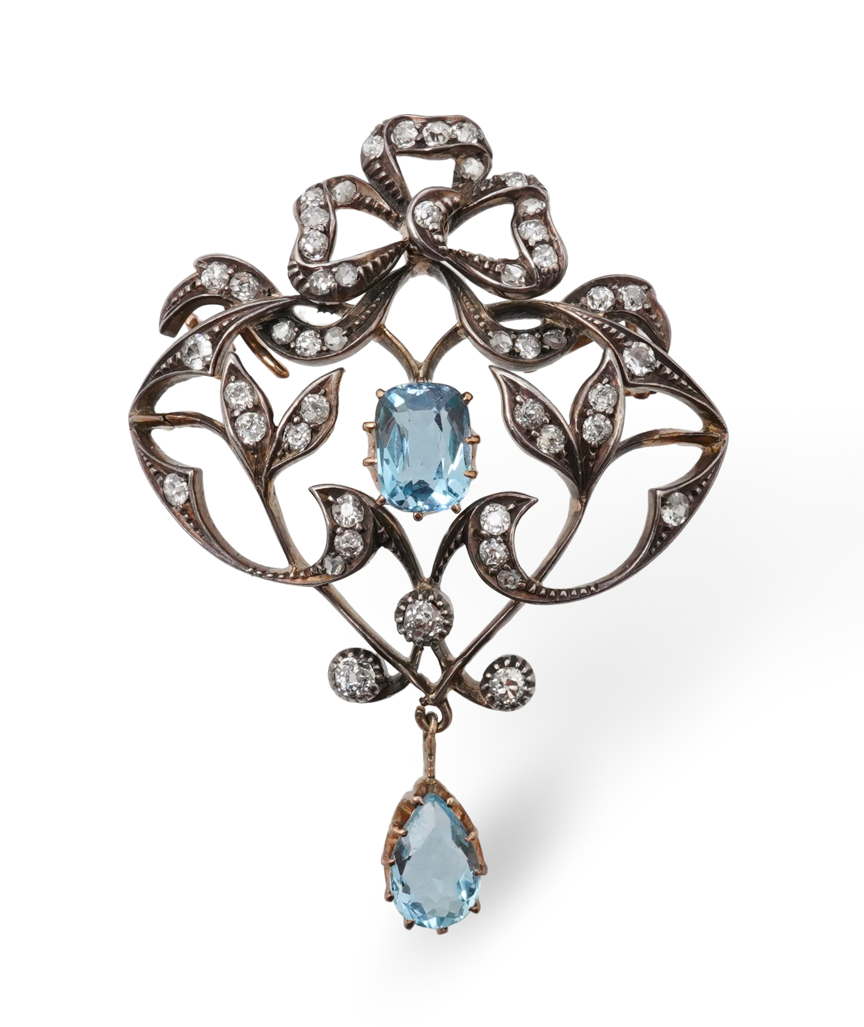 An aquamarine and diamond brooch, early 20th century